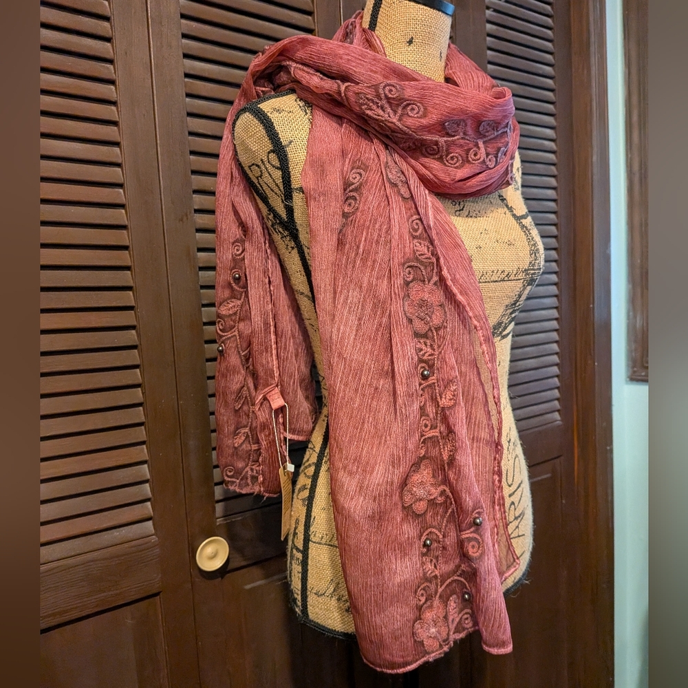 Embroidered Pink Scarf From Ireland - Picture 8 of 12